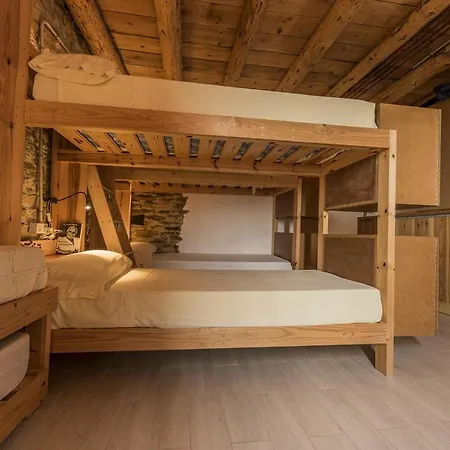 Hostel El Cabirol *